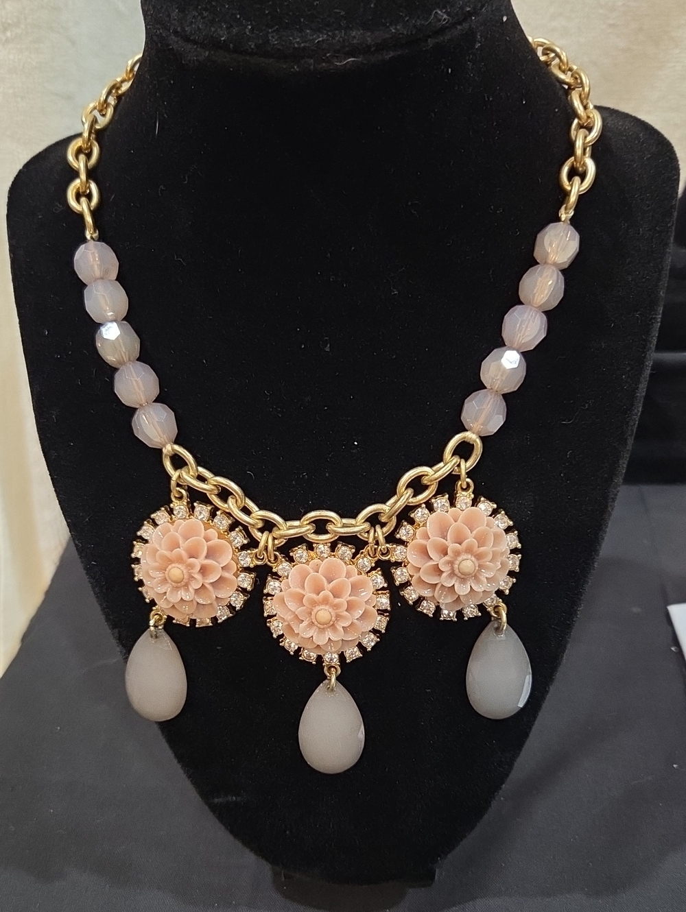 LIA SOPHIA "EXOTIC BLOOM" STATEMENT NECKLACE